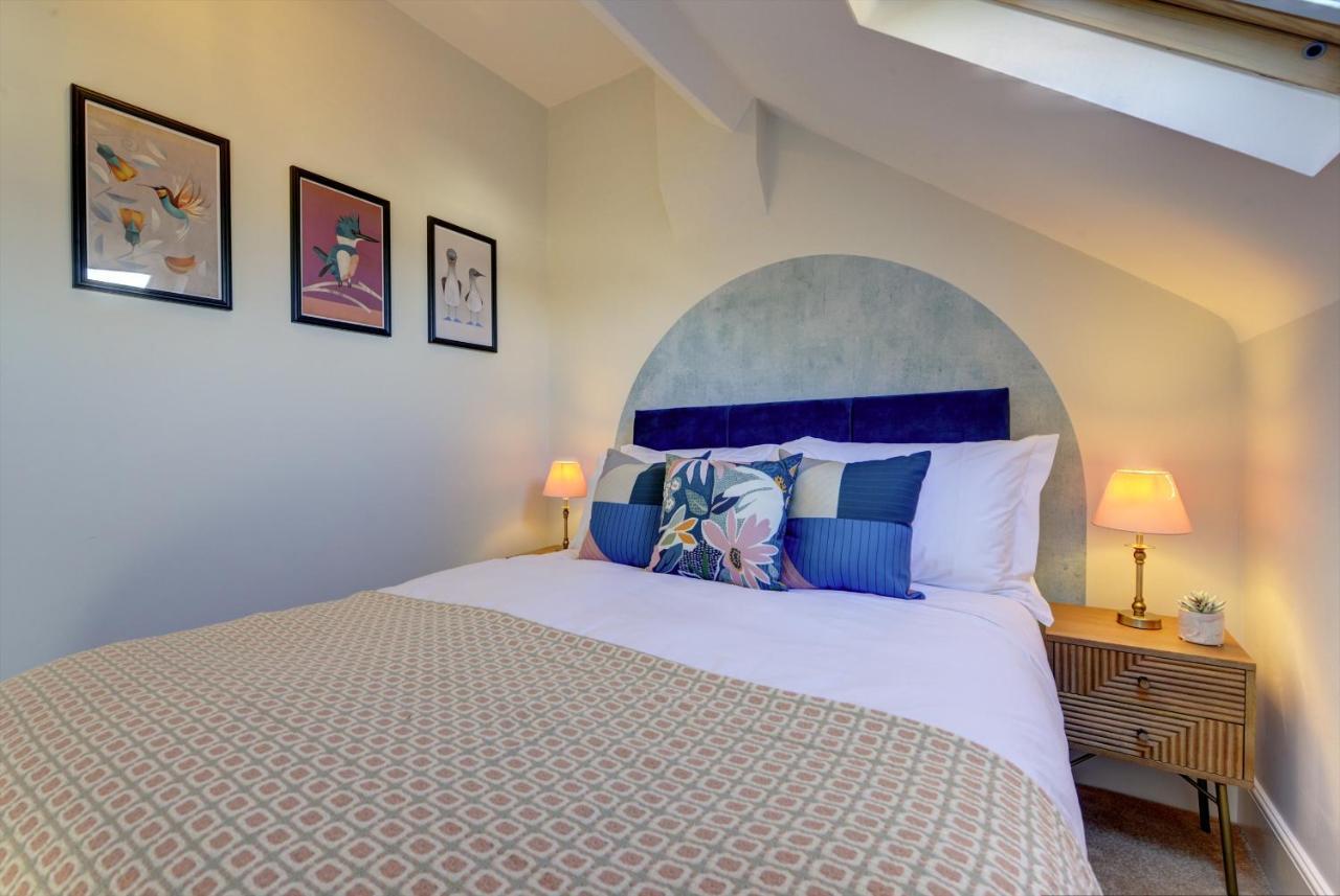Regency Nest By Spa Town Property - Stylish 3 Bedroom Apartment On 2 Floors, Central 레밍톤 외부 사진