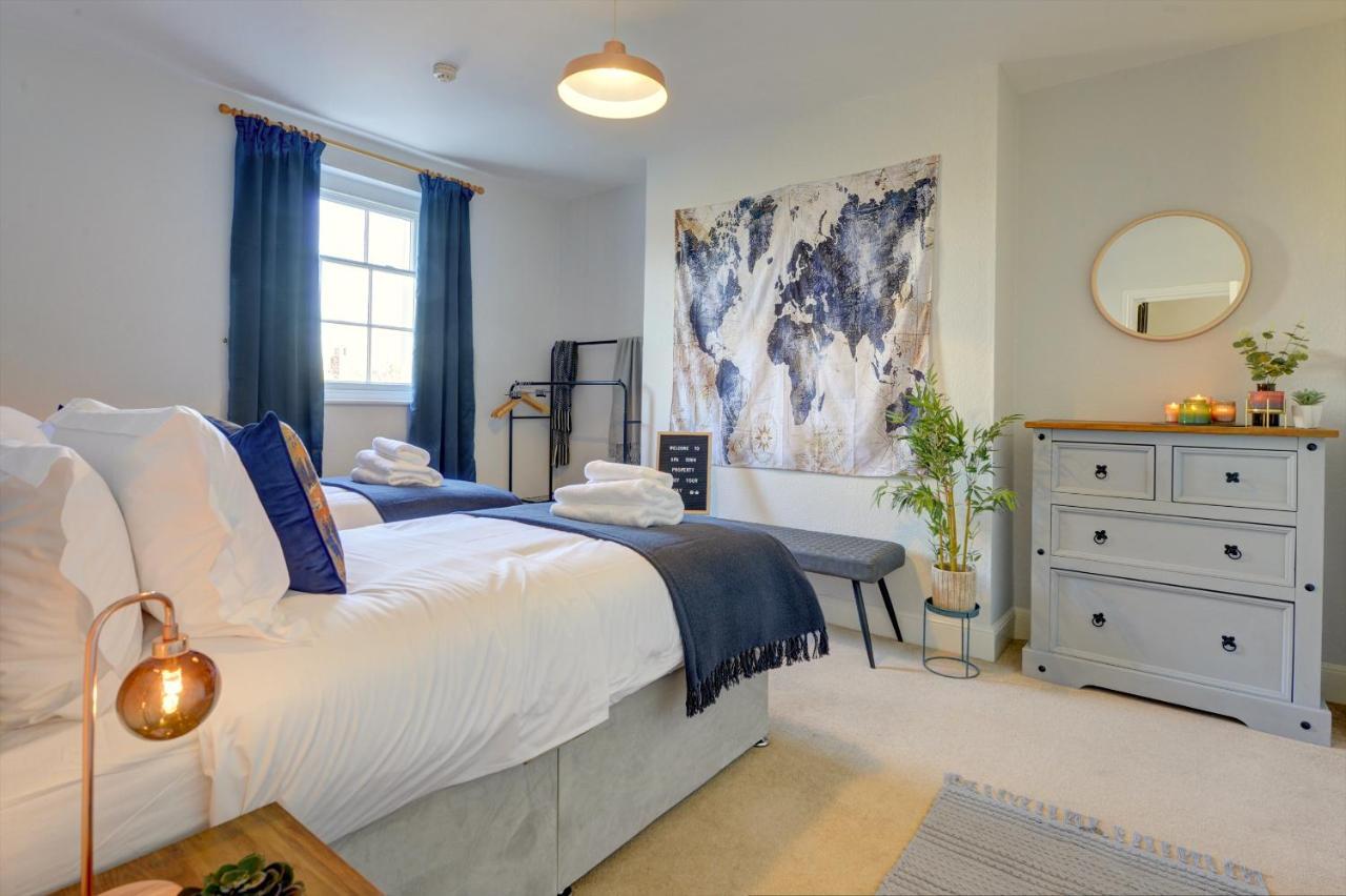 Regency Nest By Spa Town Property - Stylish 3 Bedroom Apartment On 2 Floors, Central 레밍톤 외부 사진