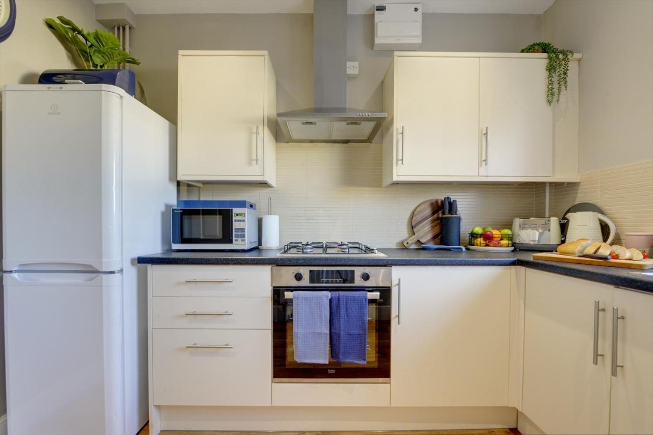 Regency Nest By Spa Town Property - Stylish 3 Bedroom Apartment On 2 Floors, Central 레밍톤 외부 사진