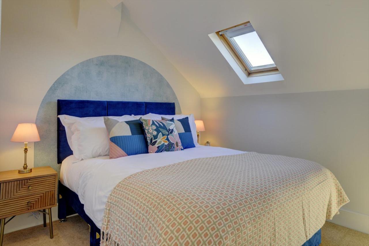 Regency Nest By Spa Town Property - Stylish 3 Bedroom Apartment On 2 Floors, Central 레밍톤 외부 사진