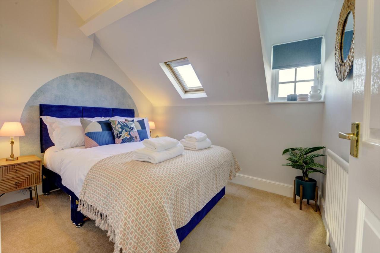 Regency Nest By Spa Town Property - Stylish 3 Bedroom Apartment On 2 Floors, Central 레밍톤 외부 사진